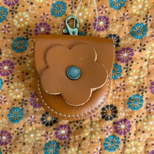 NWOT Portland Leather Tan Flower Kids Pouch